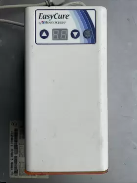 X96117H00 HENRY SCHEIN Easycure Light Curing Unit